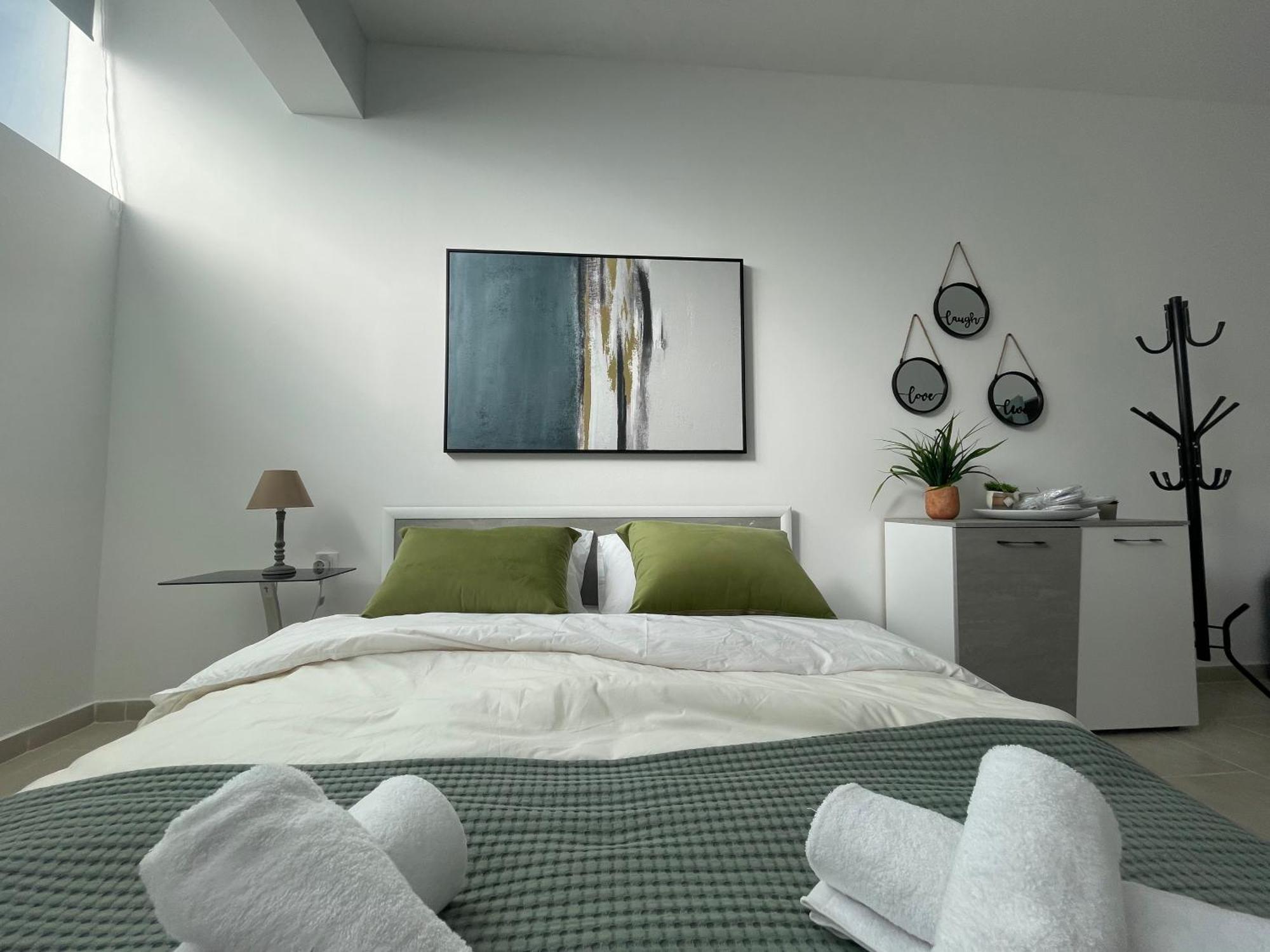Aiolos Chania Center Luxury Apartment Near The Garden Chrissi Akti Chania Exterior foto