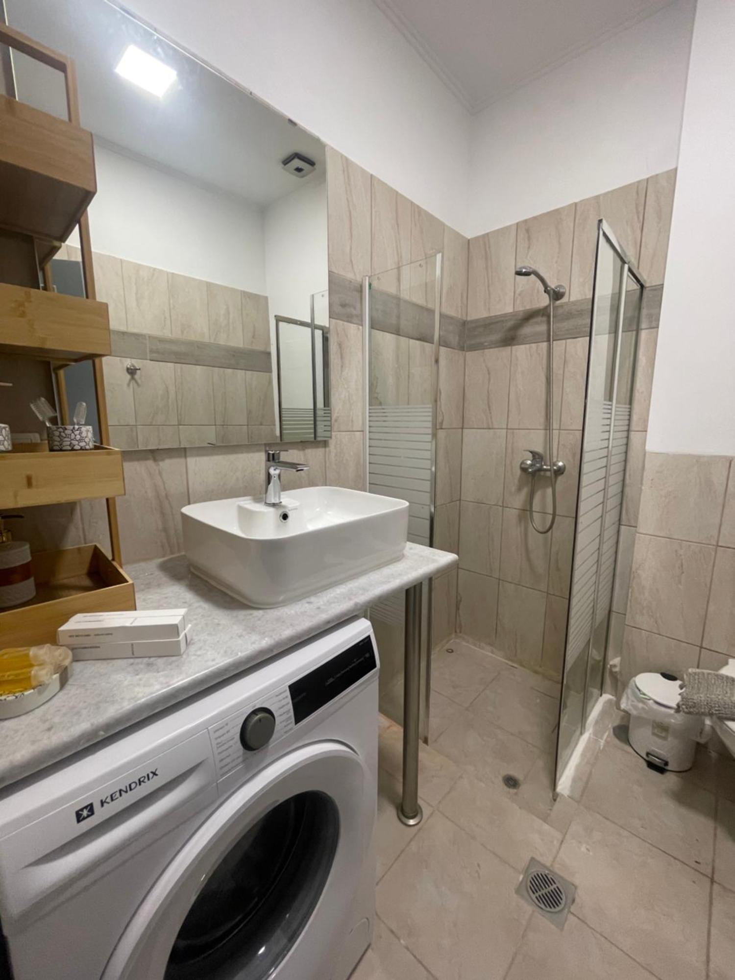 Aiolos Chania Center Luxury Apartment Near The Garden Chrissi Akti Chania Exterior foto
